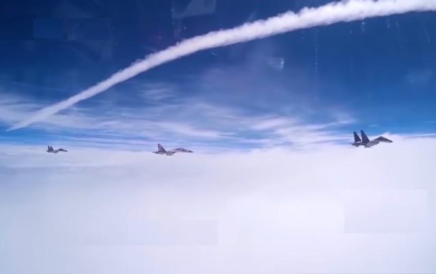 Десятичасовой перелет китайских Су-30МКК — видео
