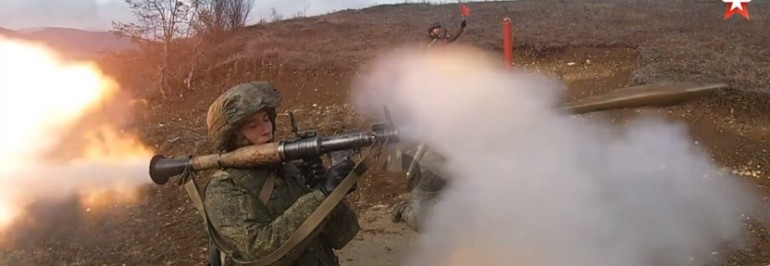 Боевые стрельбы на полигоне Дзарцеми в Южной Осетии — видео