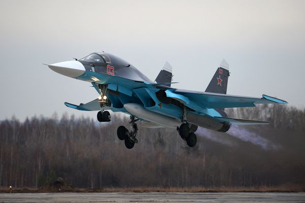 Су-34 оснастят подвесными контейнерами разведки