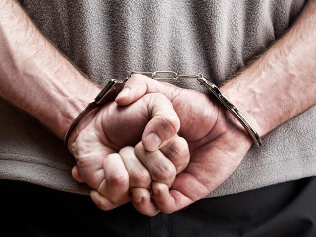 В Волжском задержан подозреваемый в разбойном нападении на пенсионерку