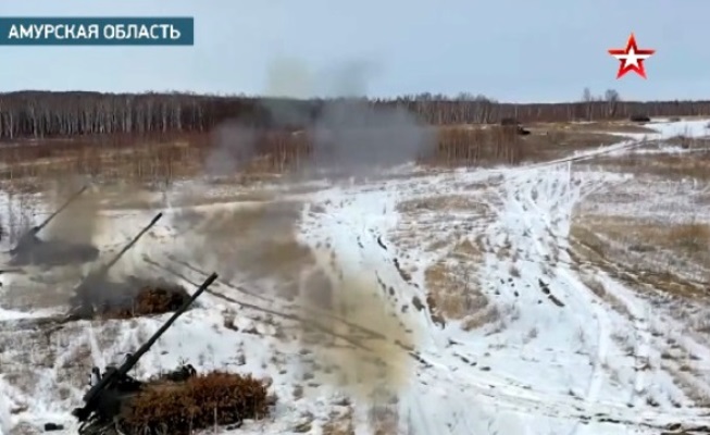 Активная фаза учений с батареями реактивной артиллерии в бригаде Амурского объединения — видео